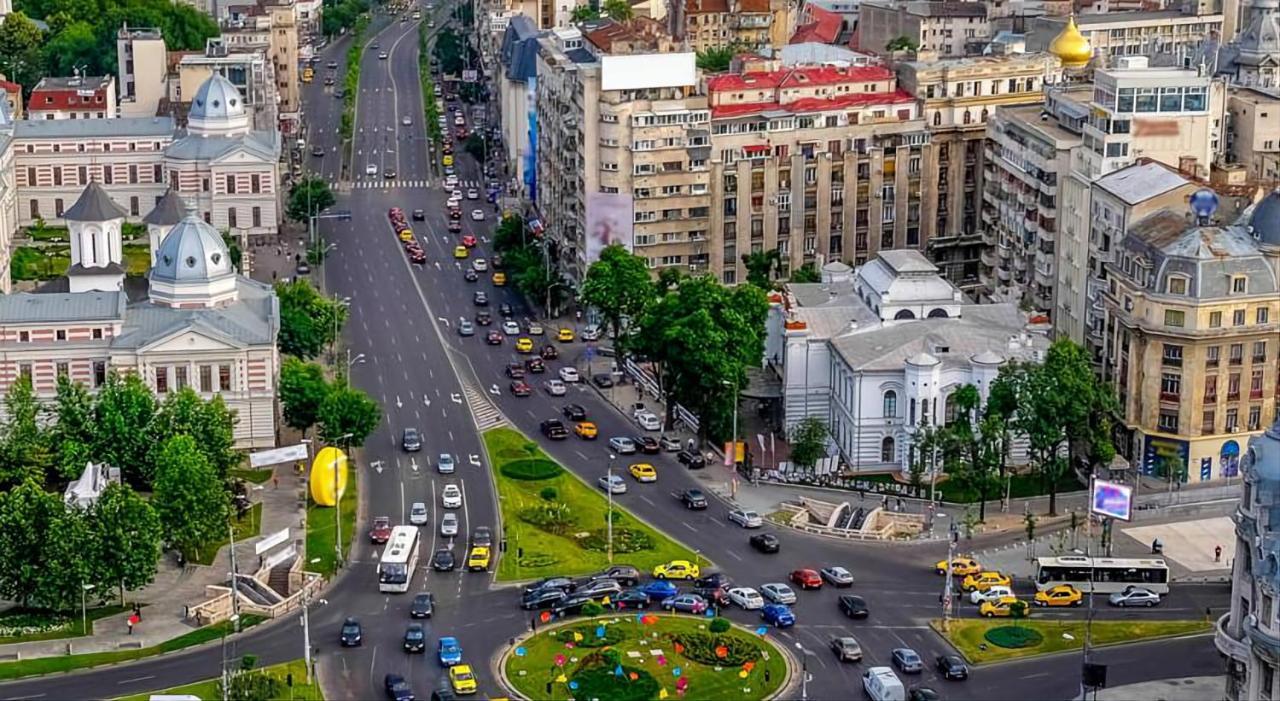 Sweet Luxury Three Rooms Apartment City Center Universitate Бухарест Экстерьер фото