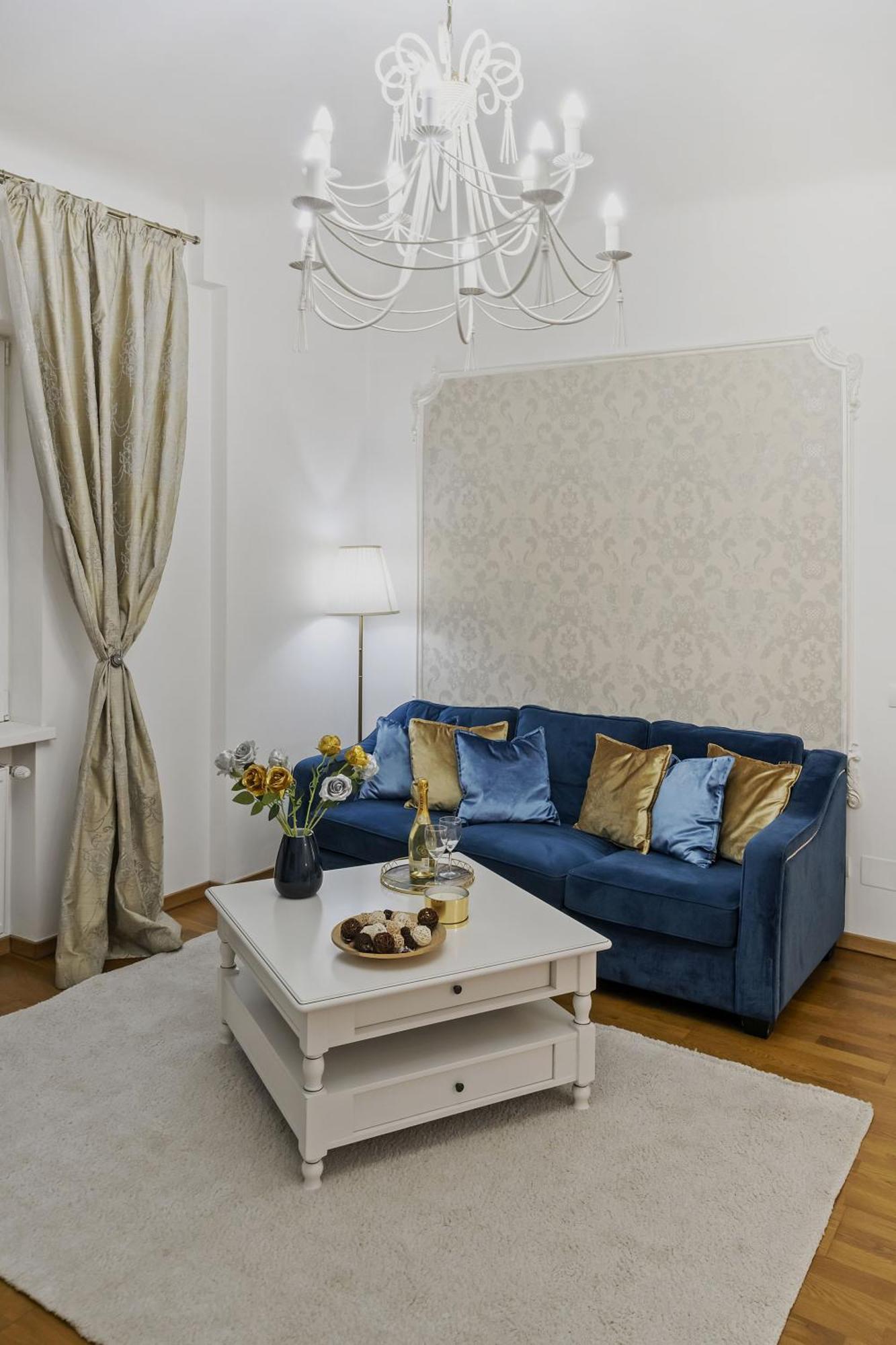 Sweet Luxury Three Rooms Apartment City Center Universitate Бухарест Экстерьер фото